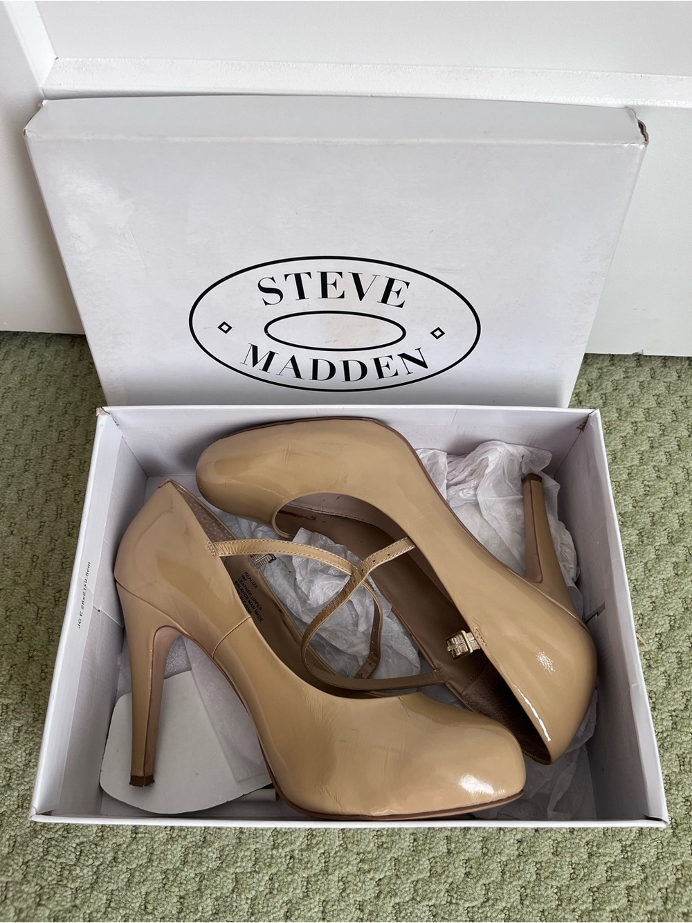 Steve Madden Beige Patent Leather Cross-Strap Heels